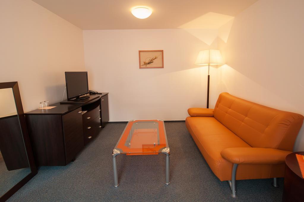 Sport-V-Hotel Hrotovice Δωμάτιο φωτογραφία