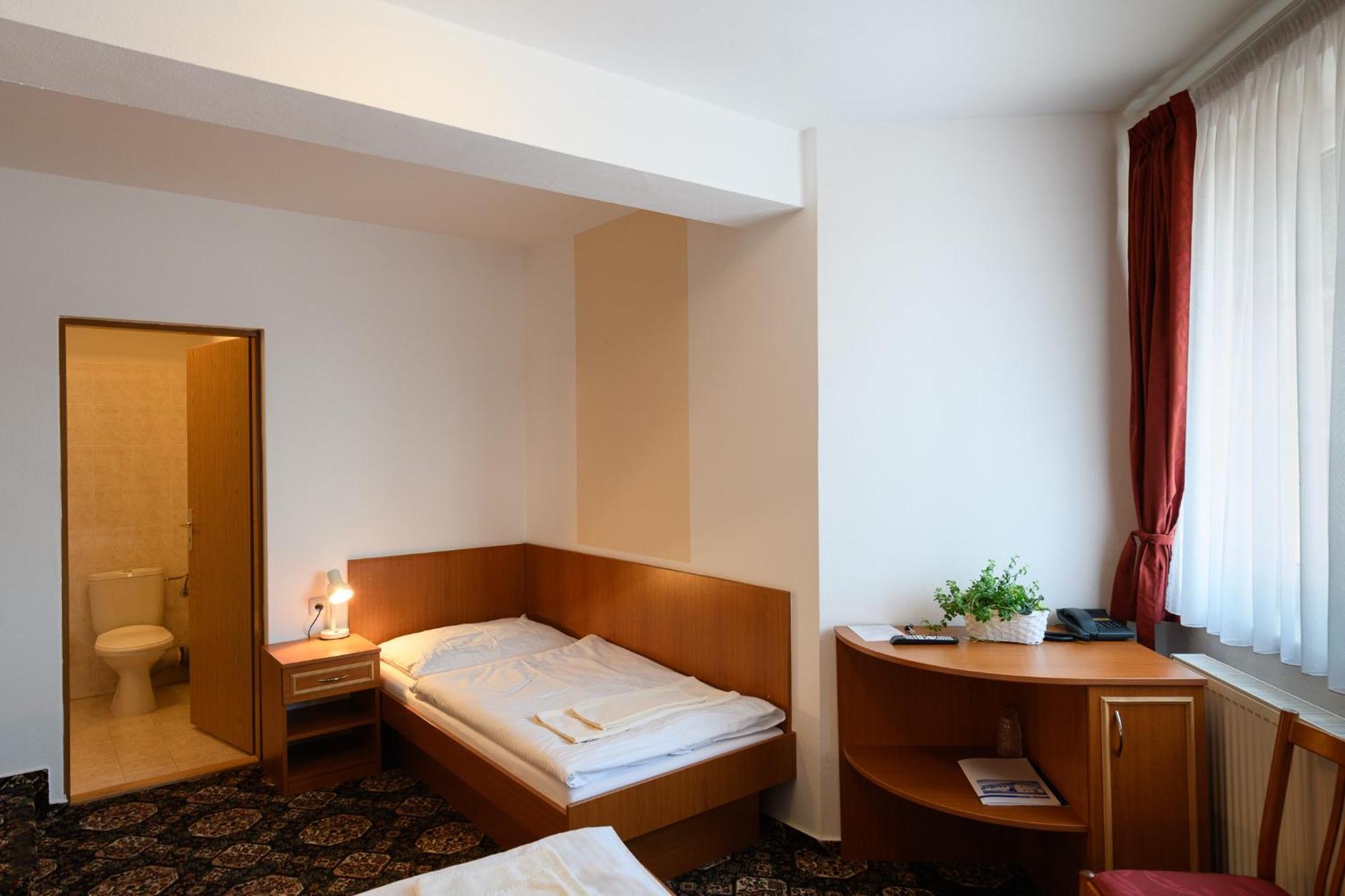 Sport-V-Hotel Hrotovice Εξωτερικό φωτογραφία
