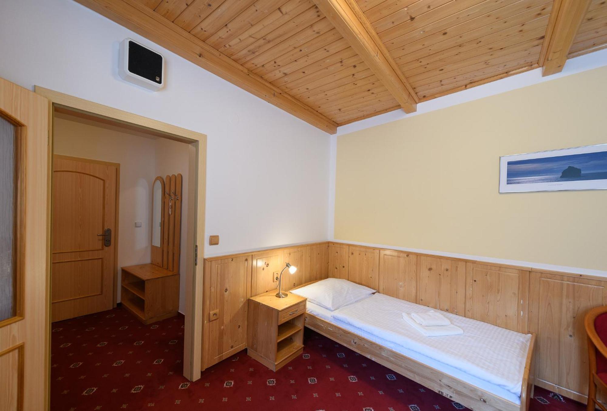 Sport-V-Hotel Hrotovice Εξωτερικό φωτογραφία