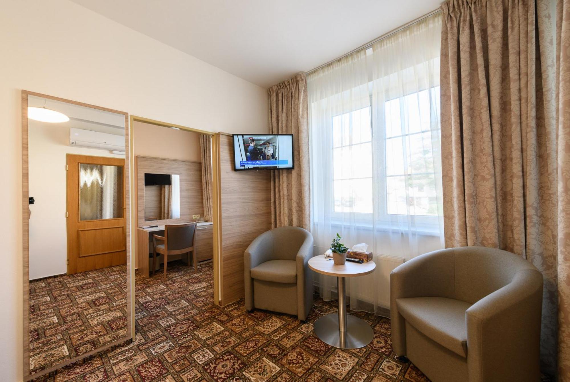 Sport-V-Hotel Hrotovice Εξωτερικό φωτογραφία