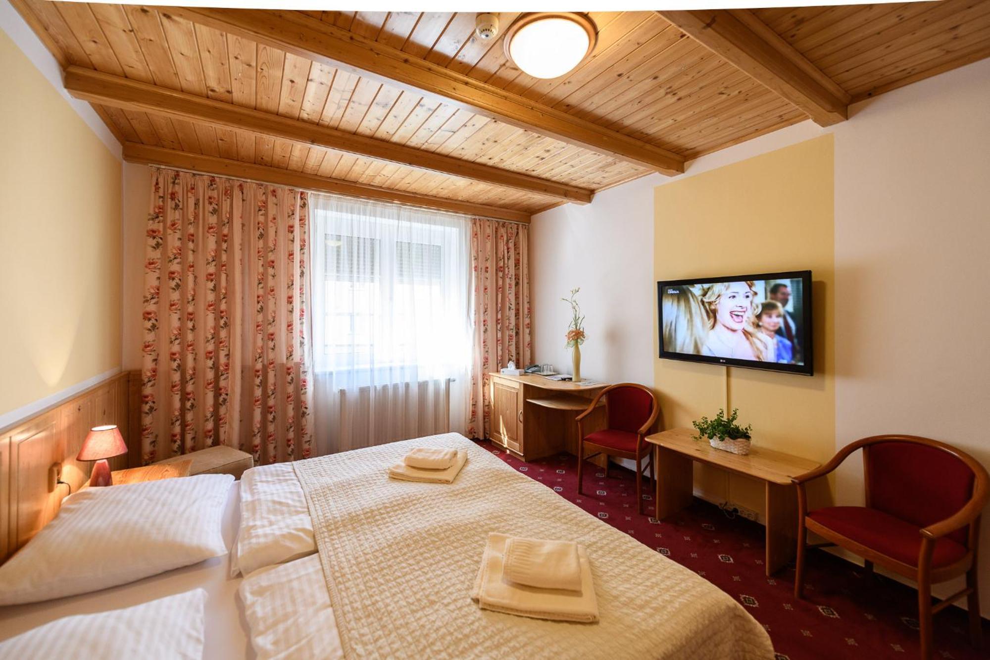Sport-V-Hotel Hrotovice Εξωτερικό φωτογραφία