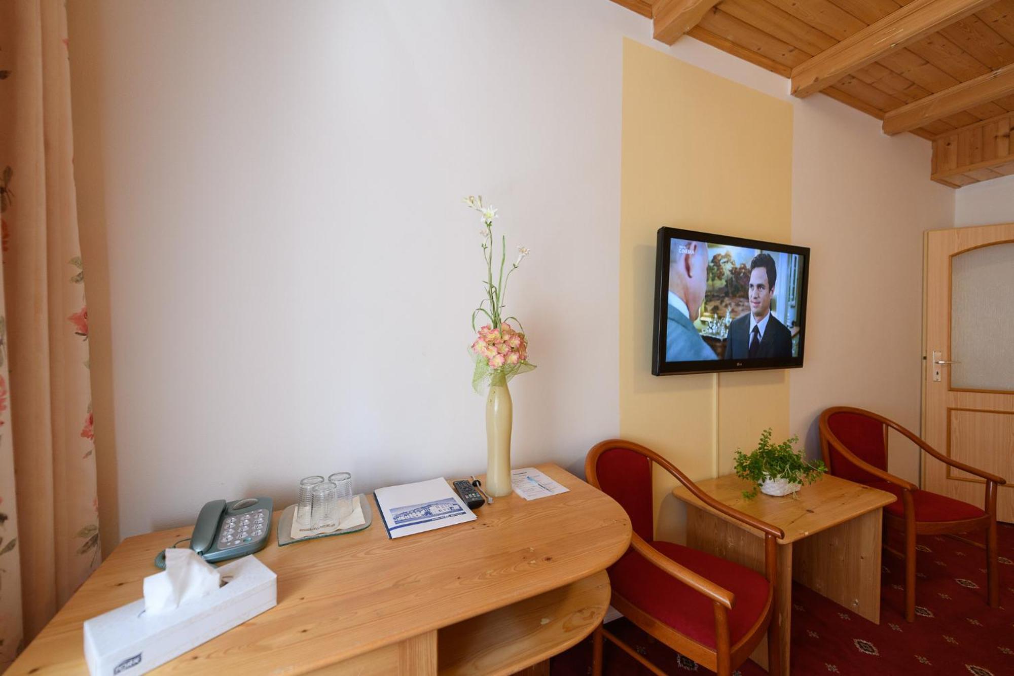 Sport-V-Hotel Hrotovice Εξωτερικό φωτογραφία