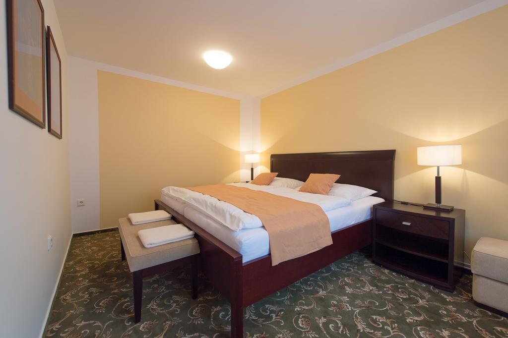 Sport-V-Hotel Hrotovice Εξωτερικό φωτογραφία
