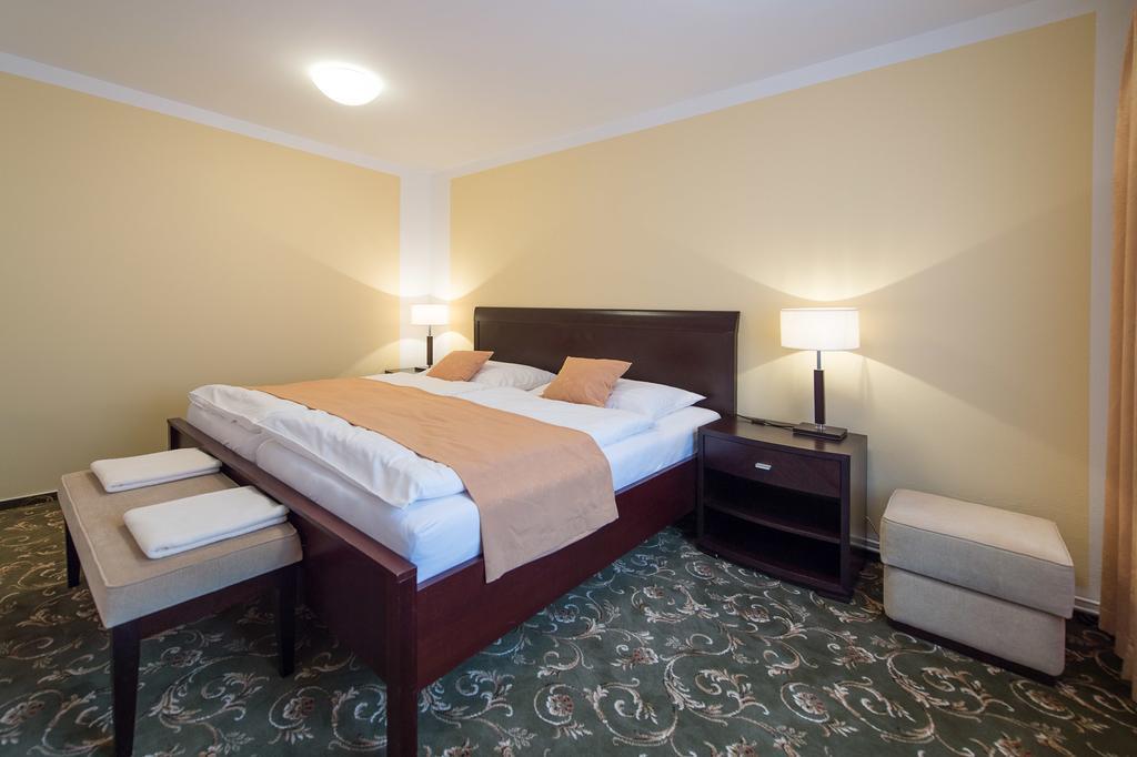 Sport-V-Hotel Hrotovice Εξωτερικό φωτογραφία