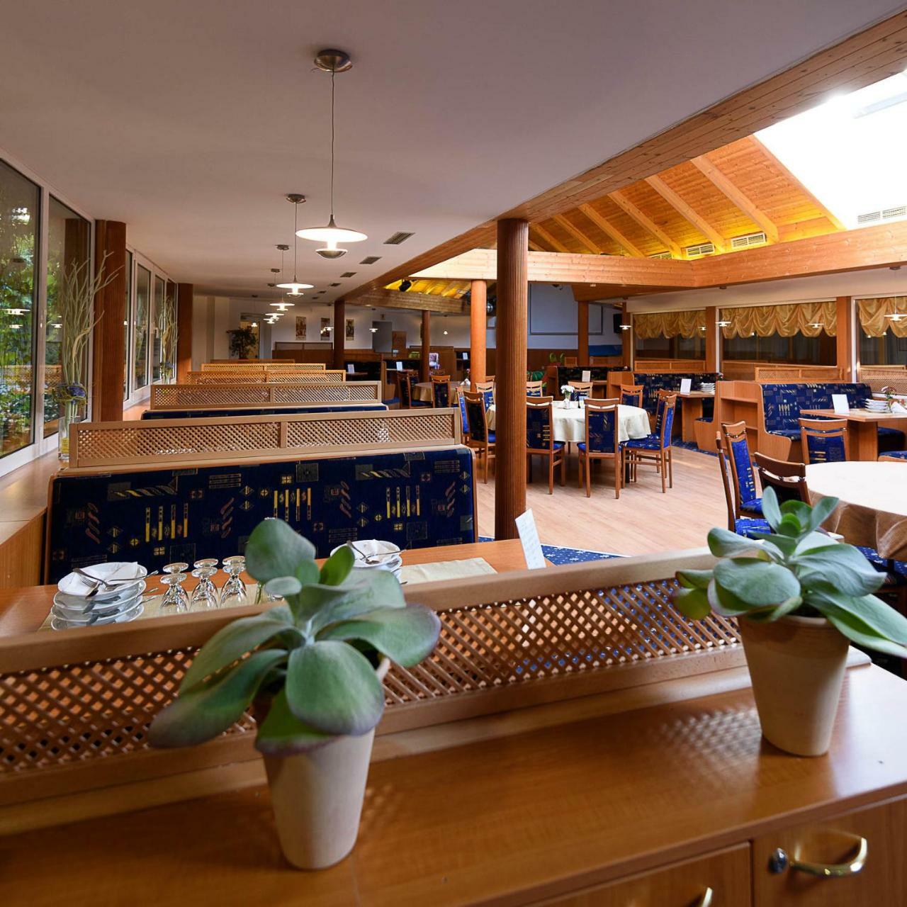 Sport-V-Hotel Hrotovice Εξωτερικό φωτογραφία